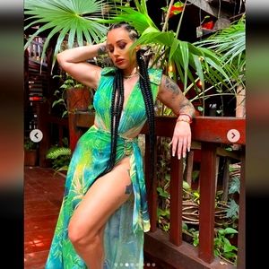 Hot Miami styles two piece set. New with tags never worn